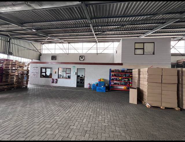 2,053M² WAREHOUSE TO LET IN BLACKHEATH INDUSTRIAL